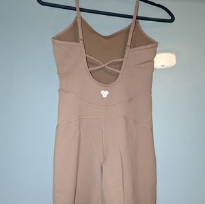 TNALife Leap Romper 7" in Taupe, size XS